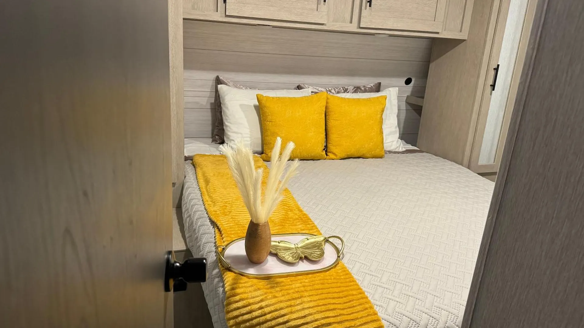 Cozy Stationary Rv Getaway contacts
